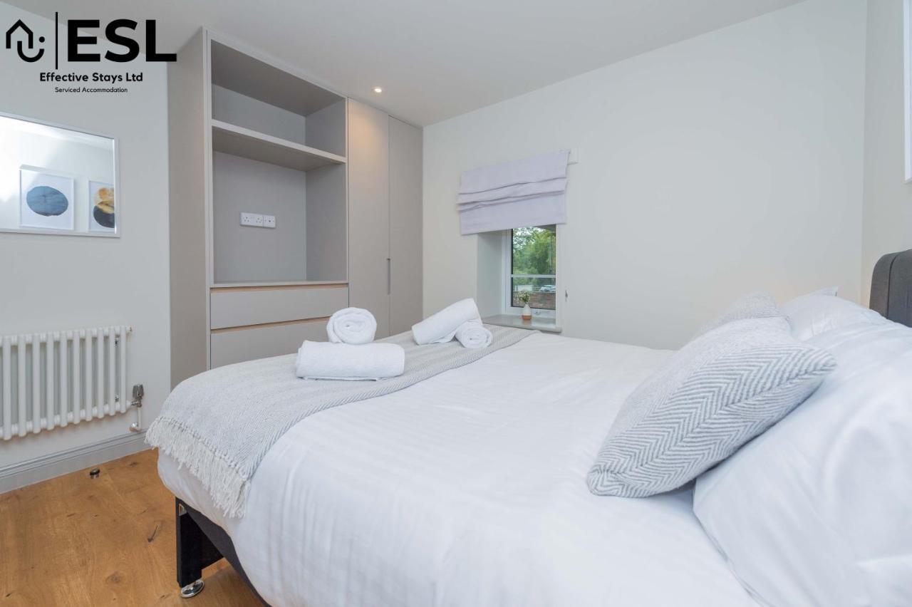 2 Bedroom Church Apartment 5 Mins To Town Centre - Free Parking シュルーズベリー エクステリア 写真